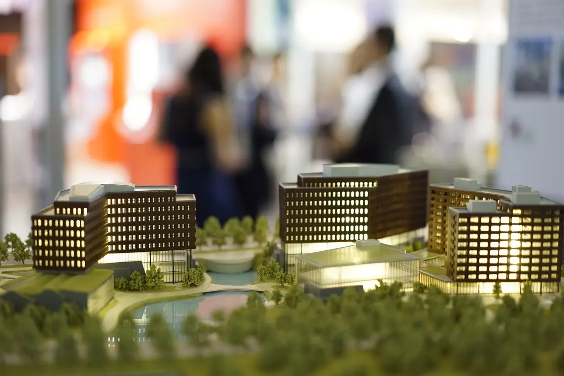 experience products & tech banner