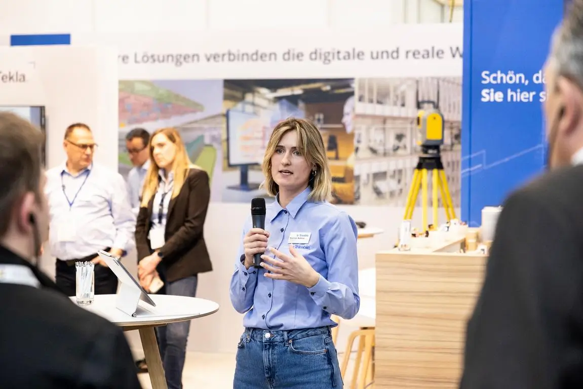 Experience live demos & innovations banner