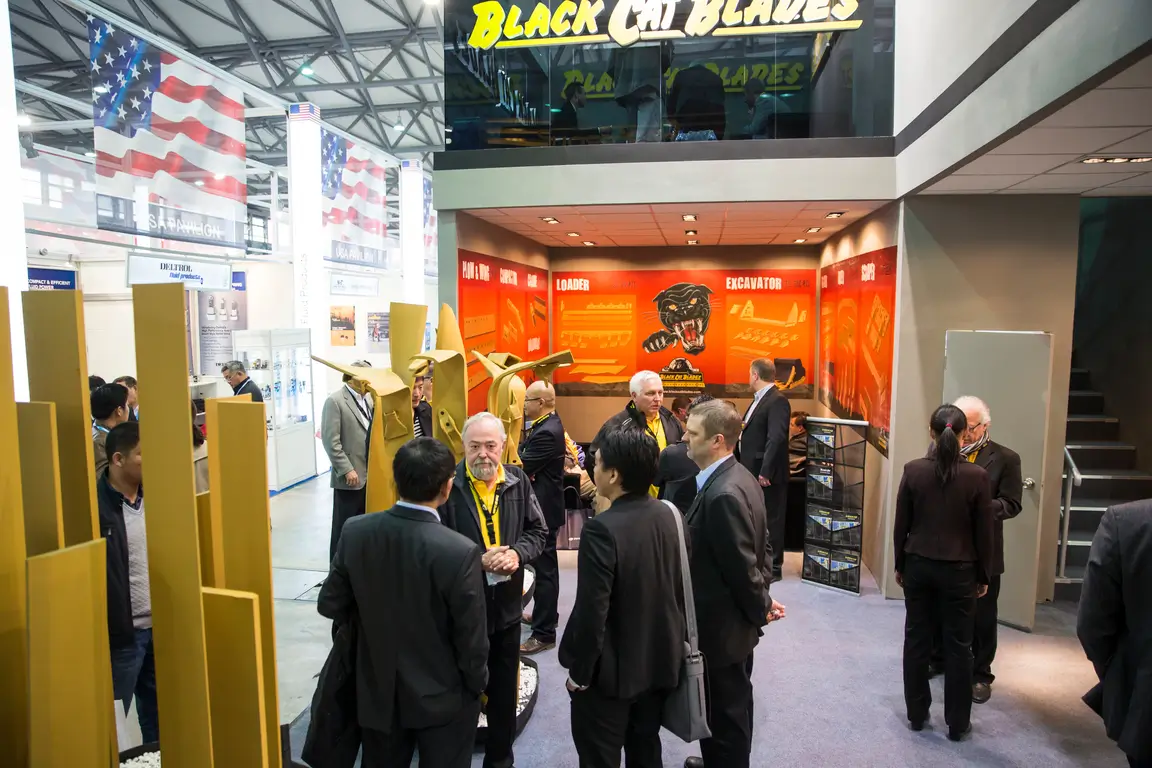 Build global partnerships banner