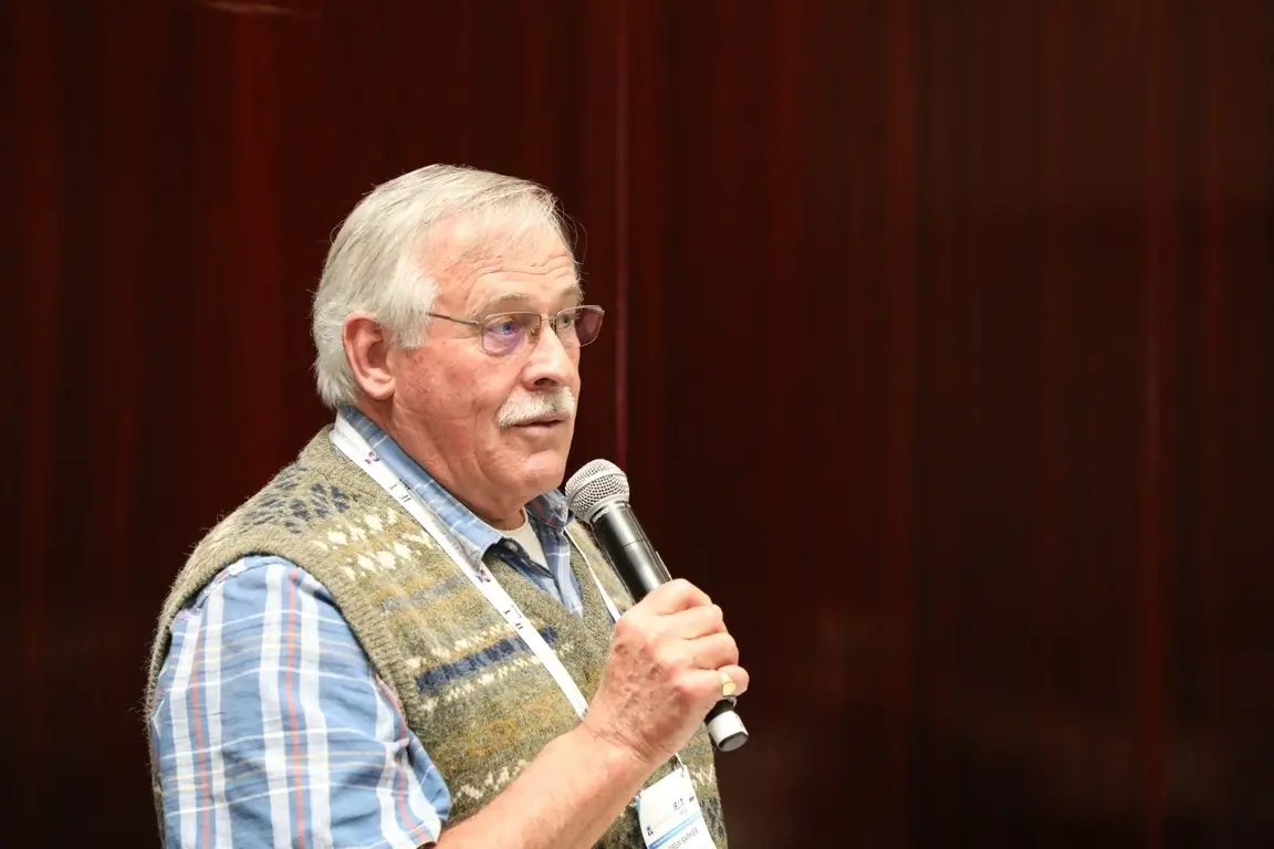 Learn from industry leaders banner