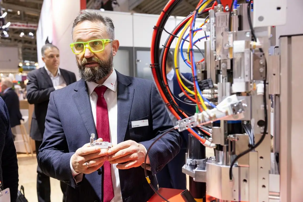 Showcase innovation & solutions banner